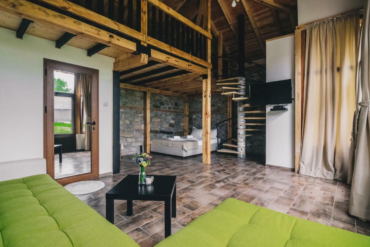 Завоя Hotell Krushuna Eksteriør bilde
